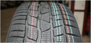 Что означают цветные полосы на новых шинах. Что означают цветные полоски на шинах