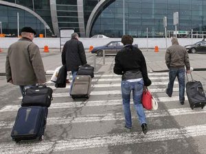Стоит ли уезжать из города? Почему активные граждане уезжают из России.